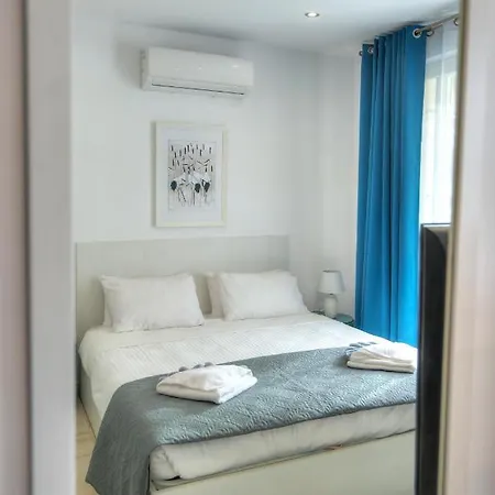 Modern Apartment With Terrace Sard1-1 Apartament